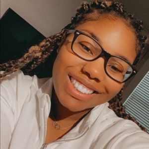 Meet your Posher, Bailey